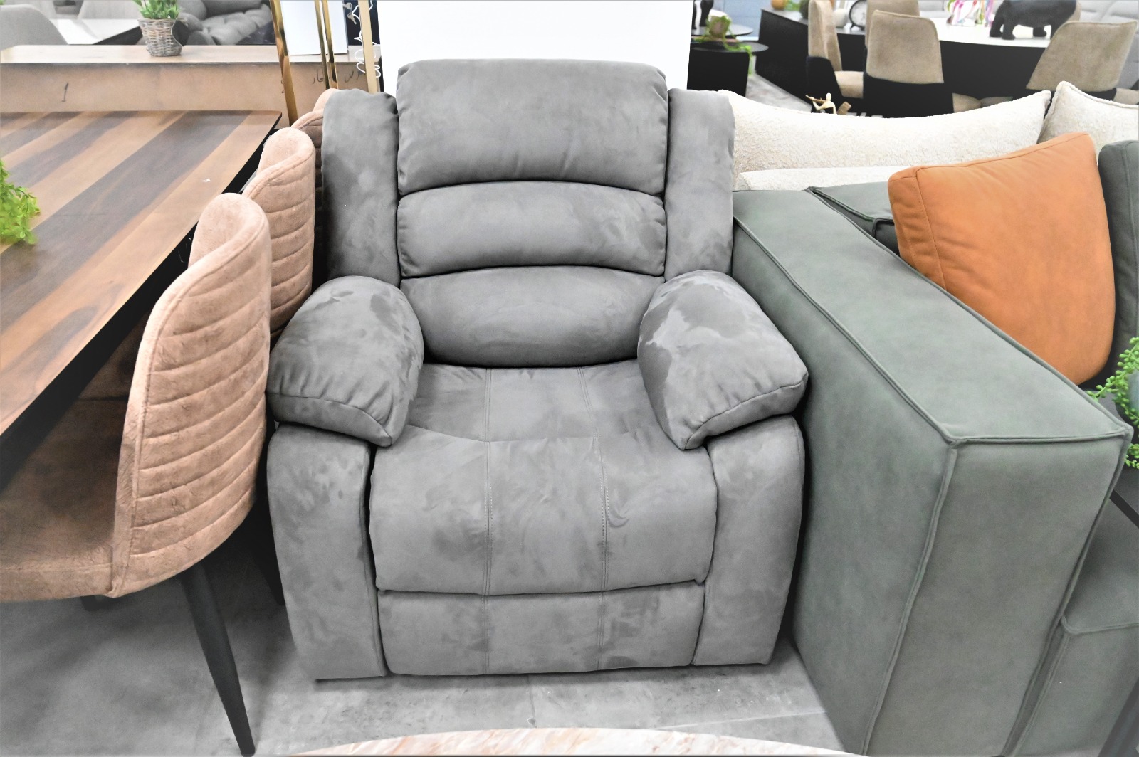 WhatsApp Image 2023-03-02 at 9.01.22 PM (2).jpeg